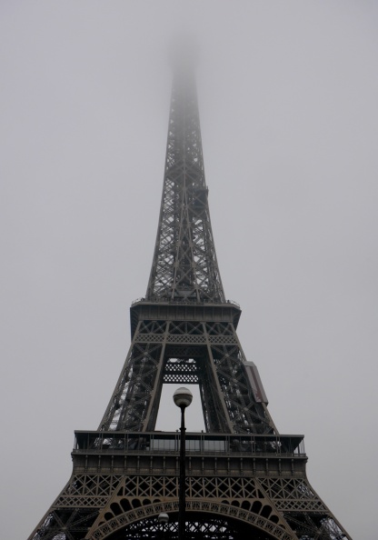 Tour Eiffel, tendance lacanienne.jpg