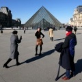 Paris, le Louvre, lundi 26 février