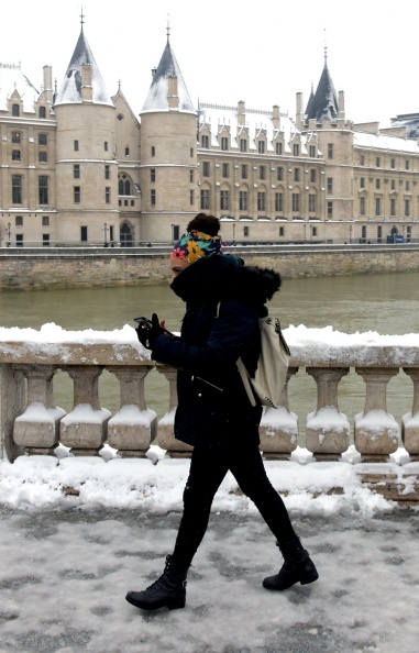 a Paris fev 18 neige NK 729 mmm.jpg