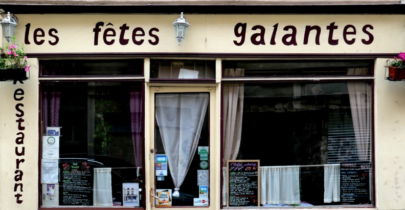 a Paris cafés LX2 044 mmm.jpg