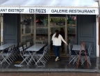 Les Filles, Rue Mouffetard, Paris V
