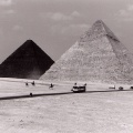 Pyramides noire et blanche
(aucun trucage)