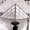 Pyramide et Tour Eiffel ou La rigueur et le hasard 1995