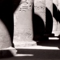 Ombres sur les colonnes de Karnak