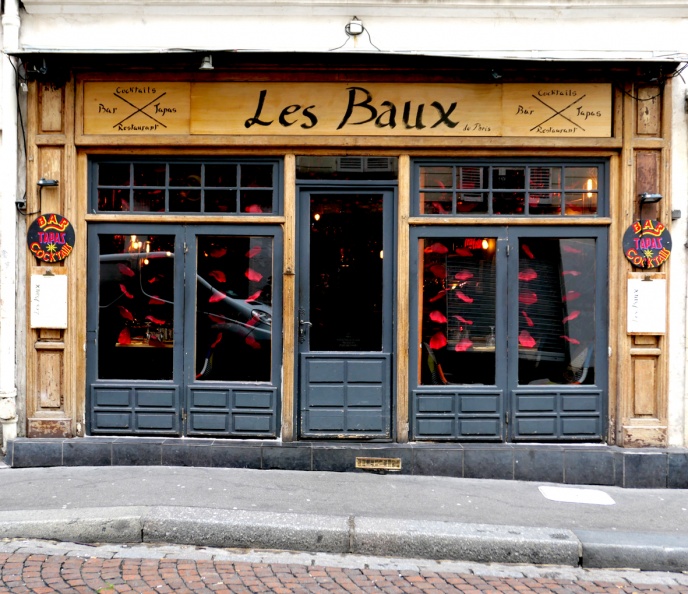 a Paris cafés LX2 002 mmm.jpg