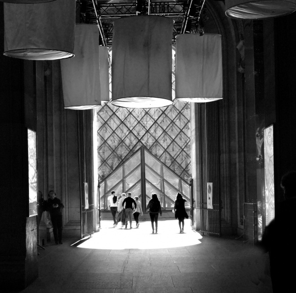 a Paris Quais Louvre 020 quinte nb 2 mmm.jpg