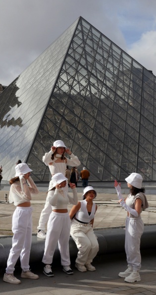 a Louvre fev 22 123 mmm.jpg