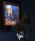 A girl Van Gogh